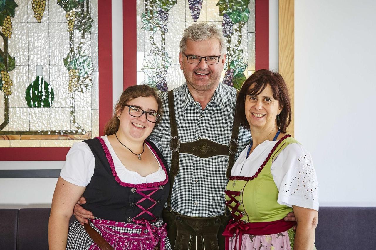 Weinmotel Simon 1 A Alzenau in Unterfranken Luaran gambar