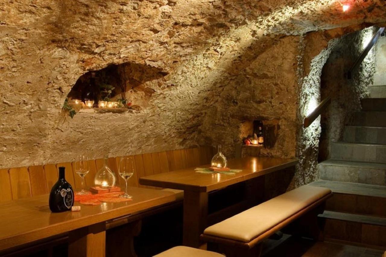 Weinmotel Simon 1 A Alzenau in Unterfranken Luaran gambar